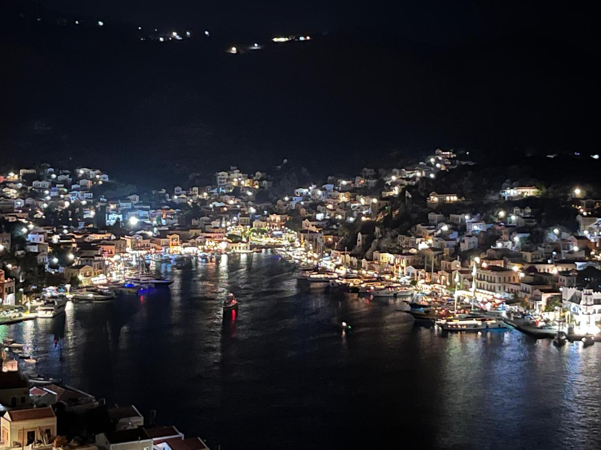 Aleminas Rooms Symi Exterior foto